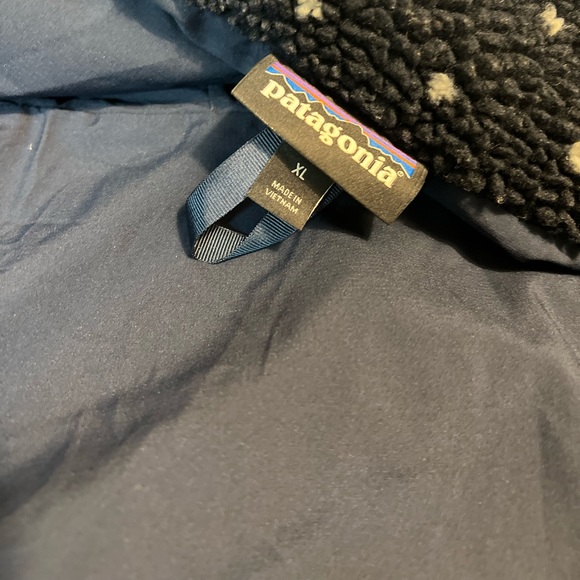 Patagonia Navy and White Teddy Jacket - Picture 5 of 7